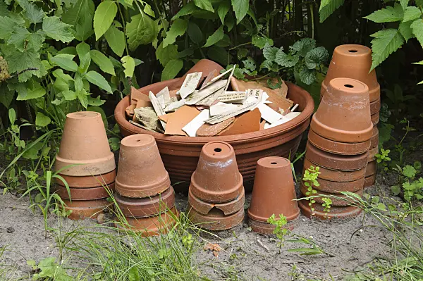 474127 - Clay pots