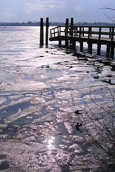 672057 - Eisschollen auf der Havel bei Berlin