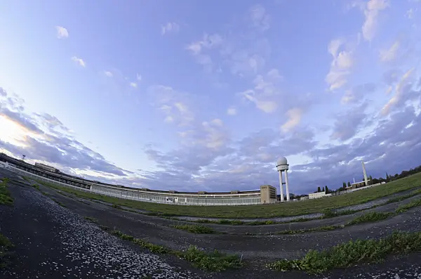 525444 - Evening sky above former Berlin Tempelhof Airport, Tempelhofer Freiheit, Berlin, Germany