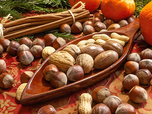 444061 - Filbert (Corylus maxima), English walnut (Juglans regia) and peanut (Arachis hypogaea)