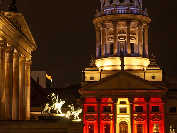442151 - French Cathedral and Schauspielhaus, Gendarmenmarkt, Berlin, Germany