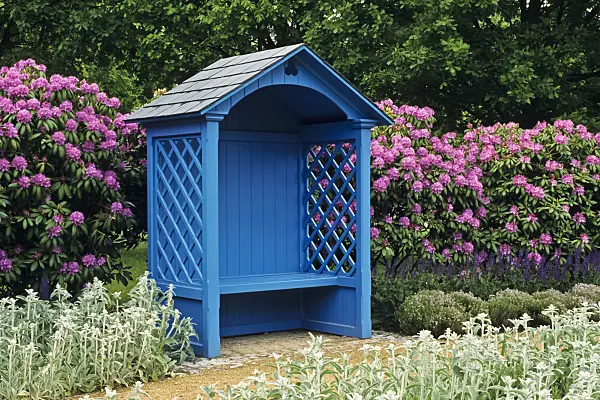 390136 - Garden pavilion with Catawba rhododendron (Rhododendron catawbiense)