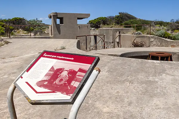 455244 - Gun emplacement at Fort Pearce, Point Nepean National Park, Australia