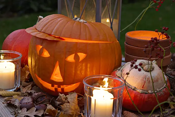 460039 - Halloween pumpkin with storm lamps