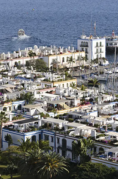 564125 - Holiday resort from above at the sea, Puerto de Mogán, Gran Canaria, Spain