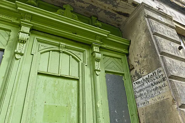 559057 - House entrance with old lettering, Görlitz, Germany