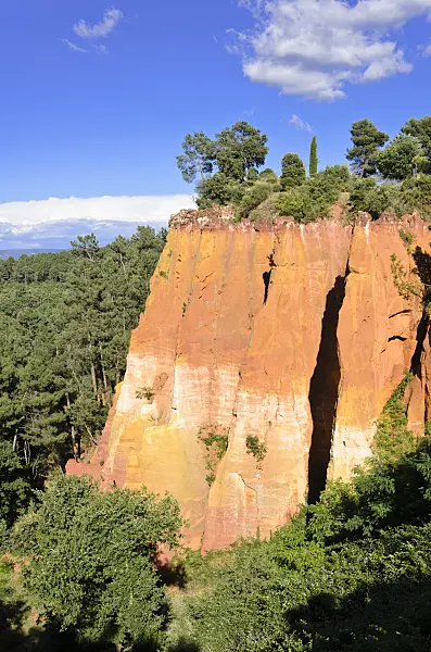 557181 - Ochre rocks, Roussillon, Provence, France
