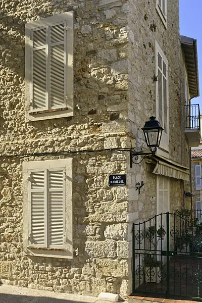 569075 - Old town house, Antibes, France