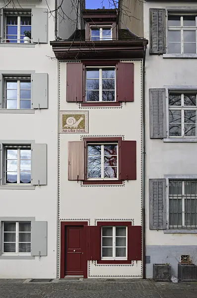 566071 - Old town house, Basel, Switzerland