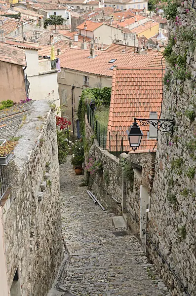 533108 - Old town, Hyères, France