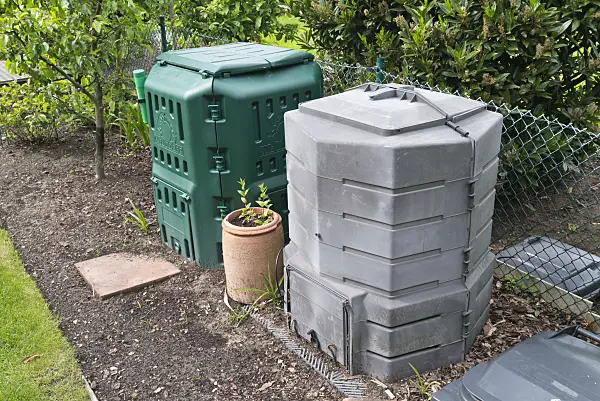 532017 - Plastic compost bin