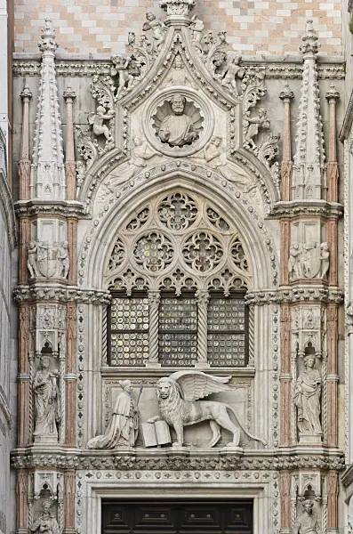 568100 - Porta della Carta, palais des Doges, Venise, Italie