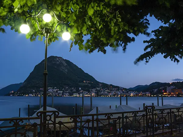 414068 - Promenade at Lago di Lugano with view of Monte San Salvator, Lugano, Switzerland