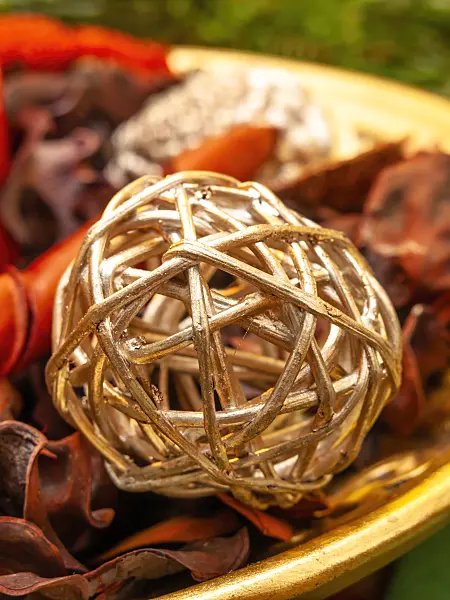 444051 - Rattan ball