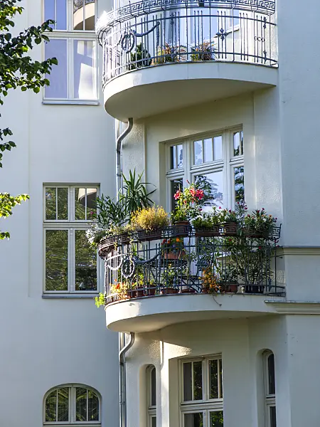 451007 - Residential building with balcony, Potsdam, Germany