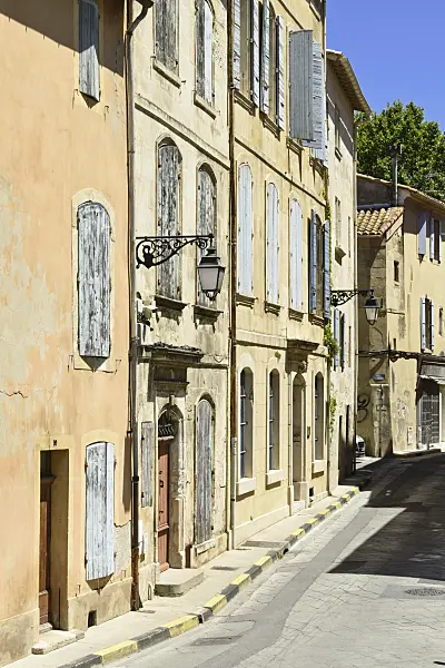 557226 - Residential buildings, Arles, France
