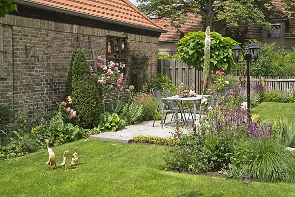 610020 - Seating area in a perennial garden