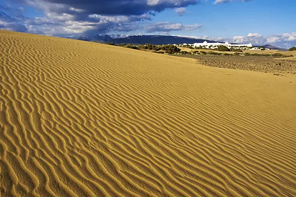 397042 - Shifting sand dunes, Maspalomas, Gran Canaria, Spain