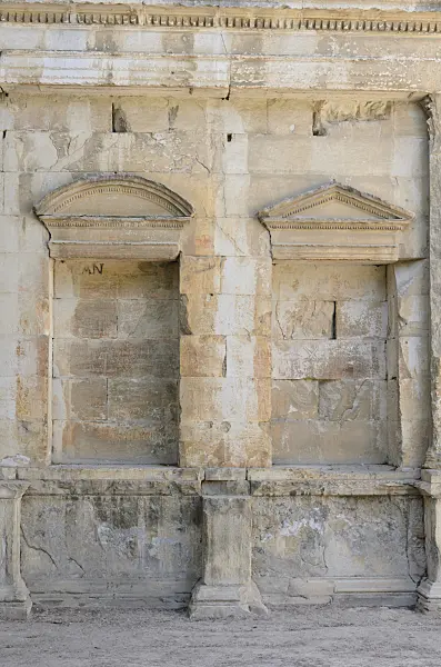 557312 - Temple de Diane, Jardins de la Fontaine, Nîmes, France