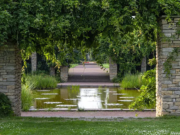 427129 - Water garden with pergola with square pillars made of boulders, Nordpark, Düsseldorf, Germany